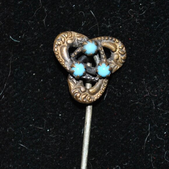 Trinity Knot / Triskele Repousse Stick Pin with Blue Glass - Picture 1 of 8